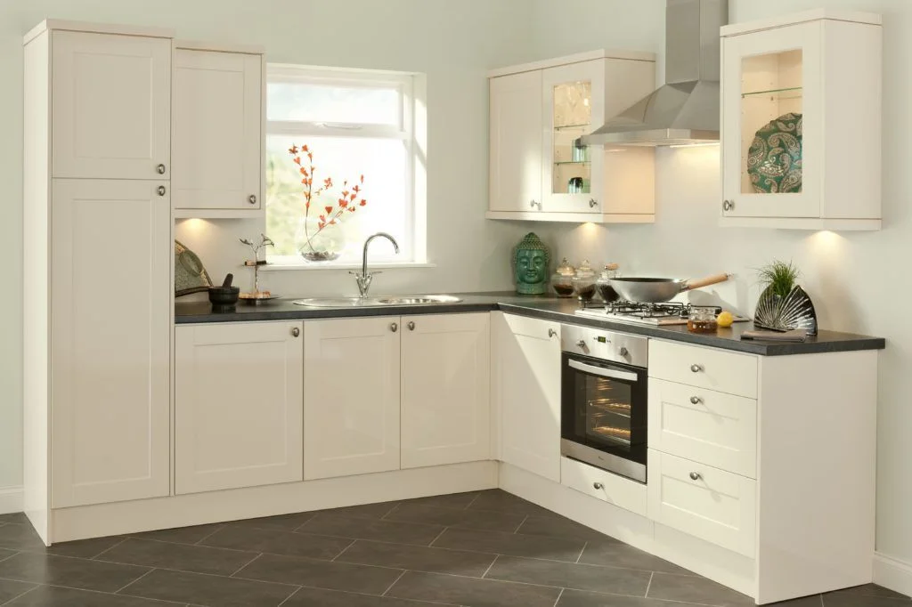 Modern Kitchen Cabinet Decoration