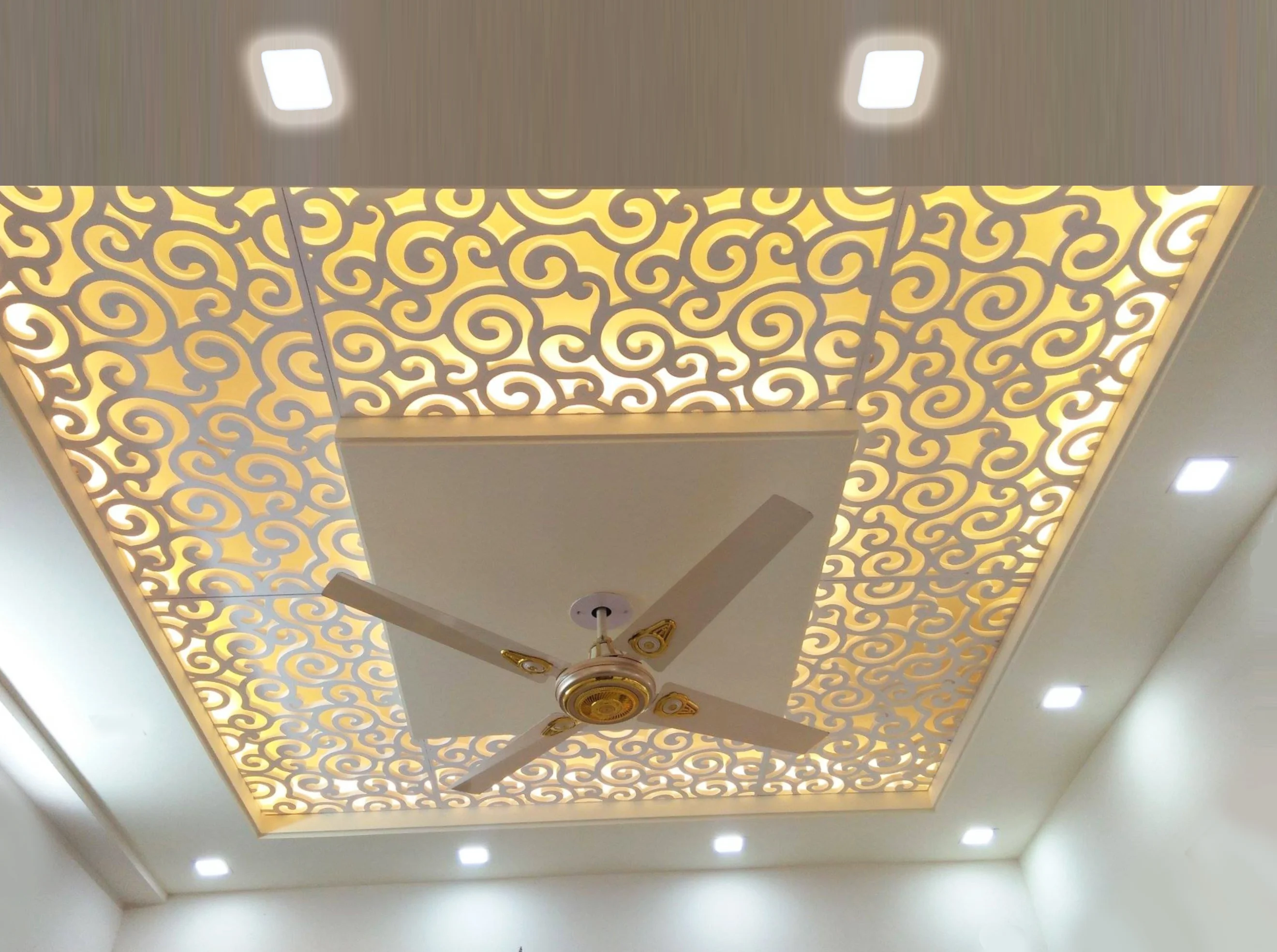 Exclusive Ceilling Decoration