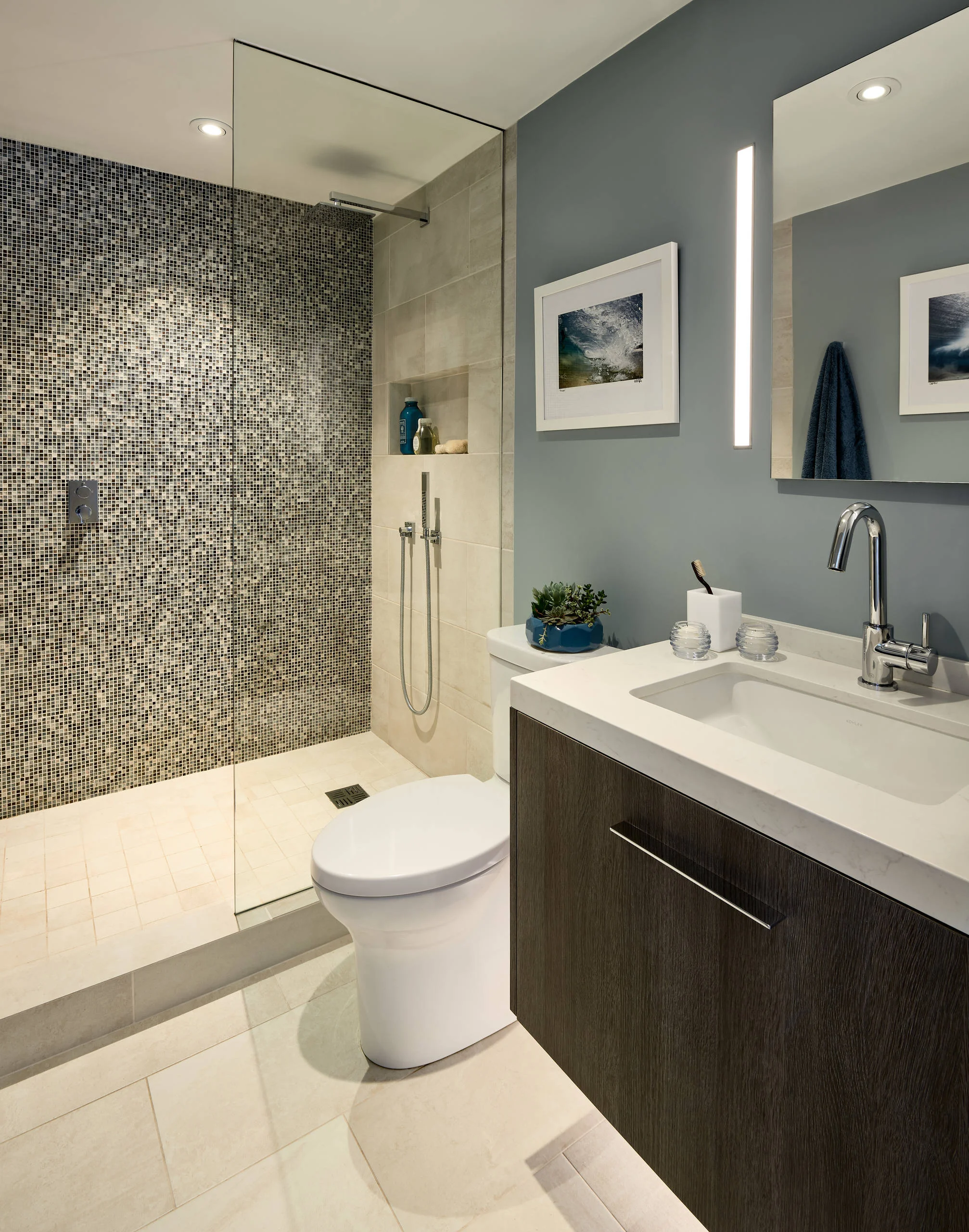 Small Classic Washroom