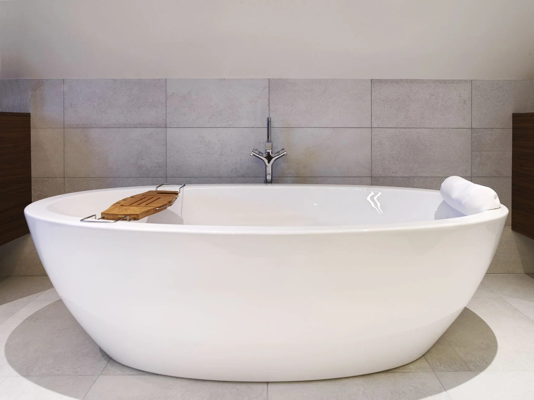 Bath Tub