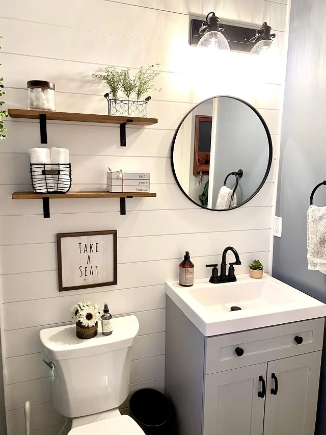 Small Smart Bath Decoration Ideas