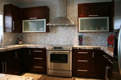Medium Space Kitchen Cabinet Design