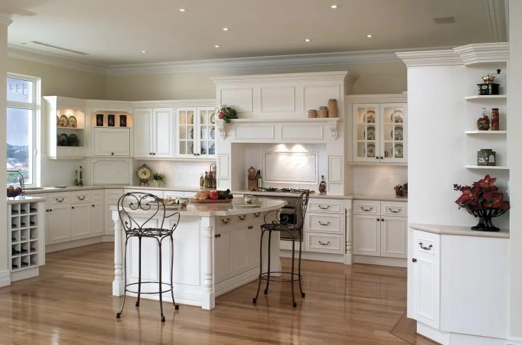 White Kitchen Cabinet